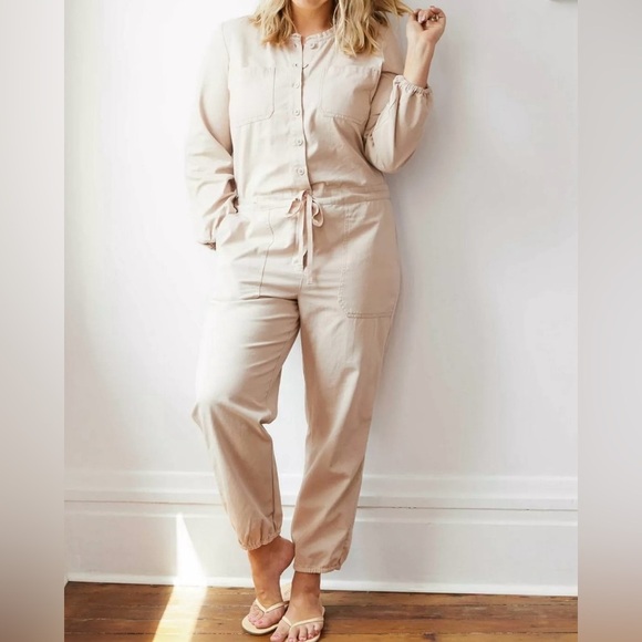 Aerie Tan Softest Utility Jumpsuit One Piece Ruffle Edge Button up Size L - Picture 10 of 10